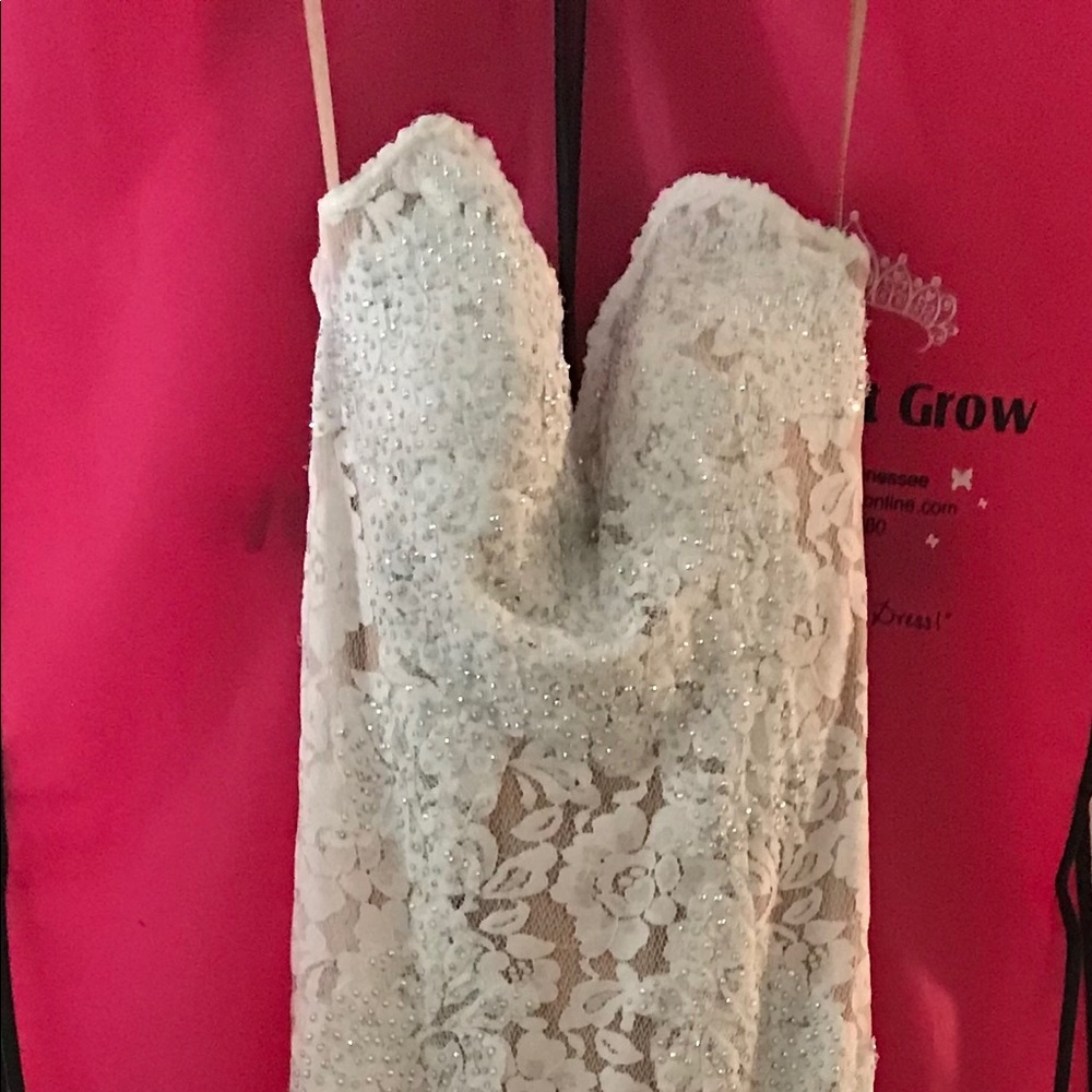 Jovani sz 8 NWT only tried on not altered .